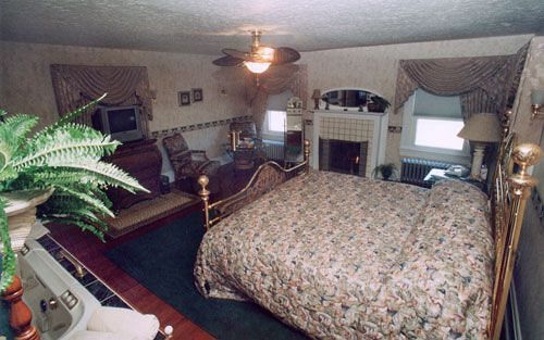 Julias Bed And Breakfast Hubbard Exterior photo