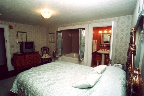 Julias Bed And Breakfast Hubbard Exterior photo